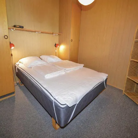 Three-bedroom Holiday In Vaggerlose